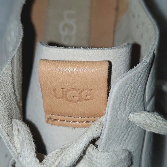 UGG Tye Sneaker Size Women's 8 - Picture 6 of 14